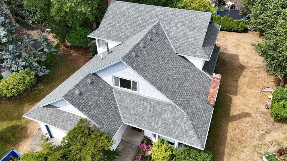 CertainTeed Landmark roof, Semiahmoo Town Centre, Surrey